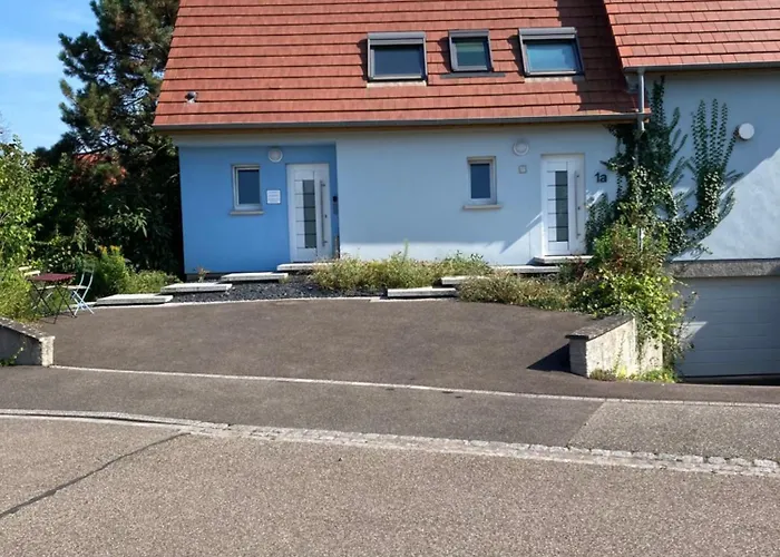 CosyBNB bleu, logement indépendant, wifi, parking, petit déjeuner