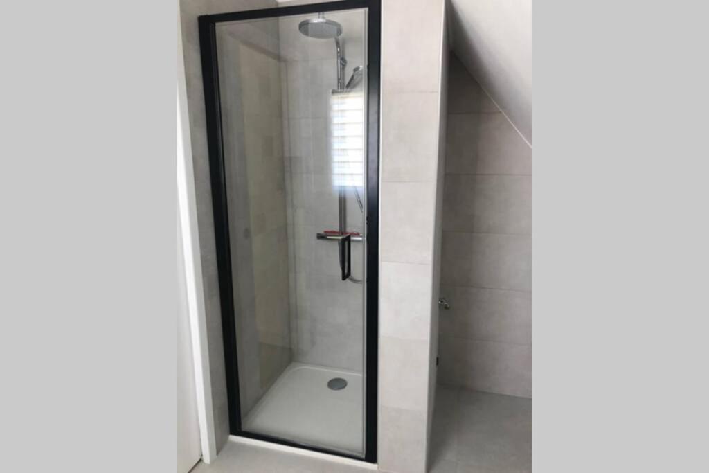 Cosybnb Bleu, Indépendant, Wifi, Parking, Petit Déjeuner Appartement