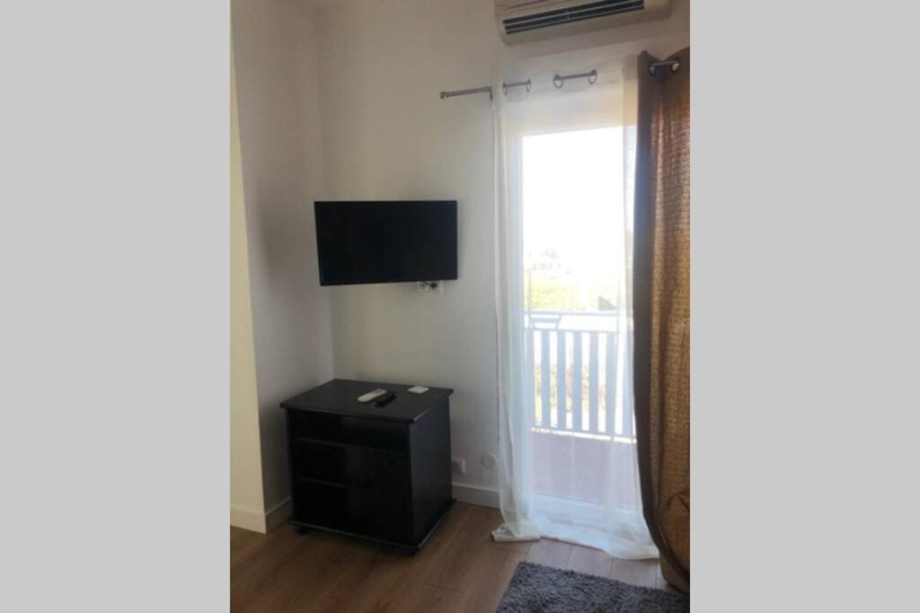 Cosybnb Bleu, Indépendant, Wifi, Parking, Petit Déjeuner *